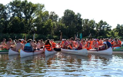 Hogyan készülj fel egy Tisza-tavi kenutúrára családdal?